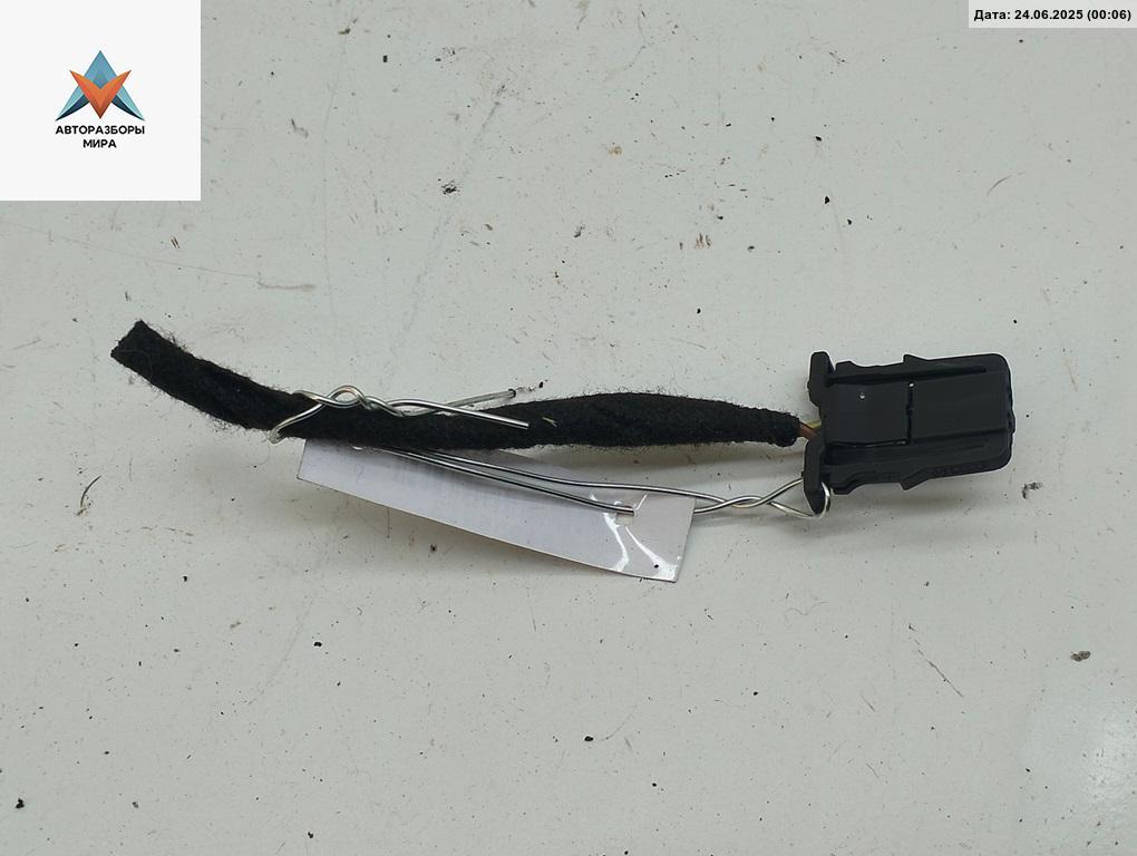 разъем (фишка) проводки Skoda Superb 1 поколение 2002, 1.8 л., бензин, МКПП, зелёный, седан, 1J0971972 - фото №1