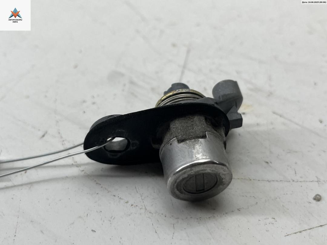 Личинка замка багажника Honda Civic 6 поколение 1996, 1.4 л., бензин, МКПП, чёрный, хетчбэк 3 дв. - фото №1