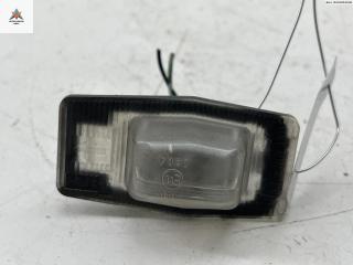 подсветка номера Mazda 323 BJ 1999, 1.5 л., бензин, МКПП, зелёный, хетчбэк 5 дв.