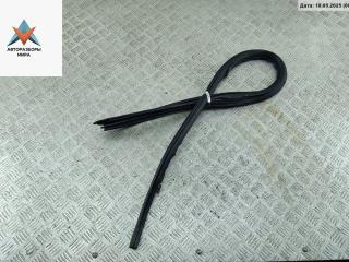 уплотнитель двери Toyota Avensis 2 поколение (T250) [рестайлинг] 2006, 2.2 л., дизель, МКПП, серый, универсал