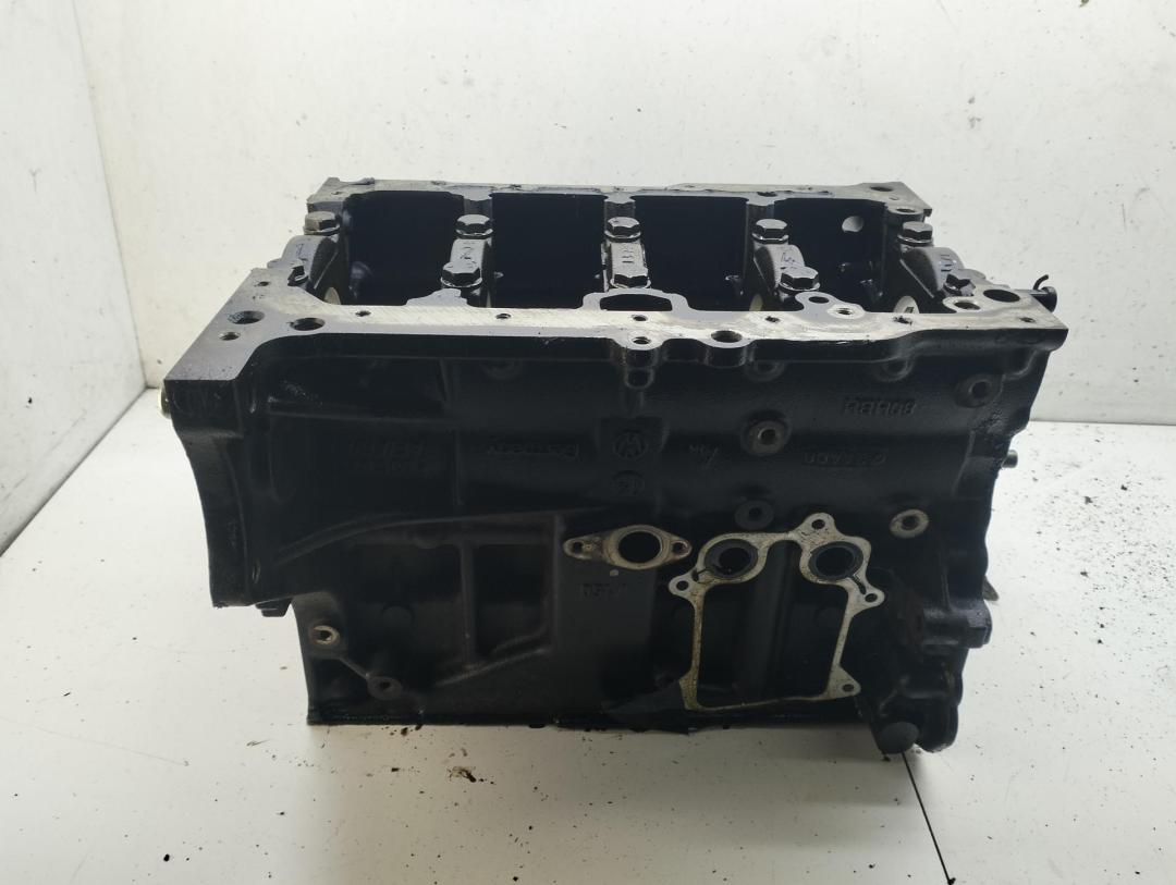 блок цилиндров Volkswagen Golf-5 2009, 1.4 л., бензин, МКПП, 03C021AF