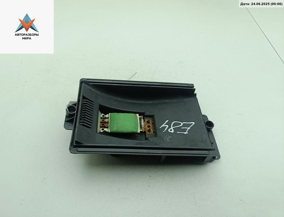 сопротивление печки Skoda Octavia mk1 (A4 1U) 1998, 1.6 л., бензин, МКПП, красный, хетчбэк 5 дв., H35655269X - фото №1