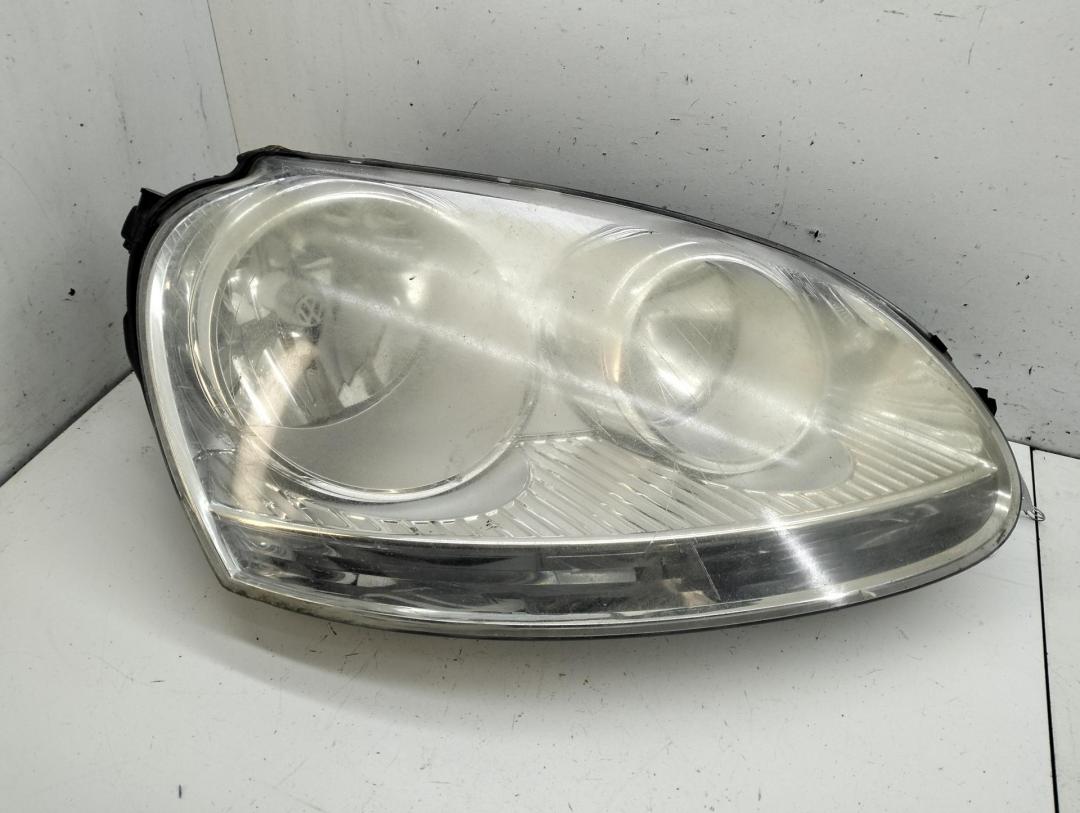 фара правая Volkswagen Golf 5 поколение 2004, 1.9 л., дизель, МКПП, серый, хетчбэк 5 дв., 1K6941006N - фото №1