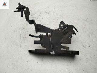 кронштейн (крепление) Citroen C5 1 поколение 2003, 1.8 л., бензин, МКПП, синий, хетчбэк 5 дв.