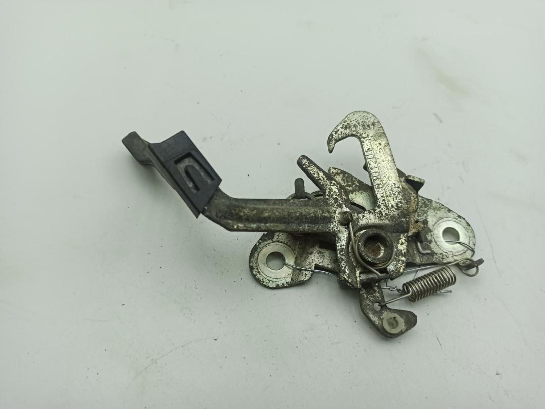 замок капота Peugeot 207 1 поколение 2007, 1.6 л., бензин, МКПП, серый, кабриолет, 9652427480 - фото №1
