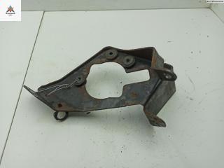 кронштейн (крепление) Renault Laguna 1 поколение [рестайлинг] 1999, 1.6 л., бензин, МКПП, зелёный, хетчбэк 5 дв., 420722