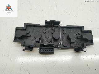 панель заднего левого фонаря Skoda Octavia mk1 (A4 1U) 1998, 1.6 л., бензин, МКПП, красный, хетчбэк 5 дв., 1U6945257