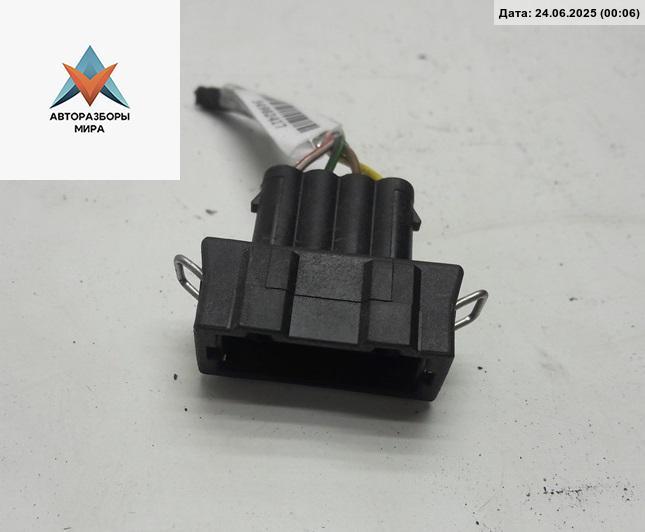 разъем (фишка) проводки Volkswagen Golf 3 поколение 1994, 1.6 л., бензин, МКПП, серый, хетчбэк 5 дв., 357972754 - фото №1