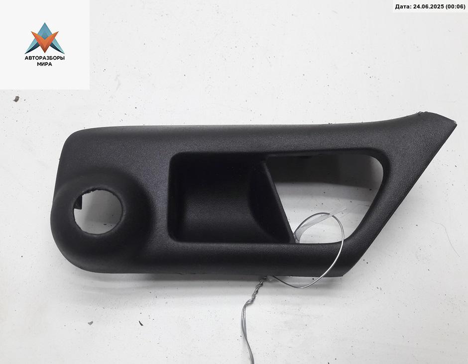 ручка внутренняя передняя левая Volkswagen Golf 3 поколение 1994, 1.6 л., бензин, МКПП, серый, хетчбэк 5 дв., 1H0837247F - фото №1