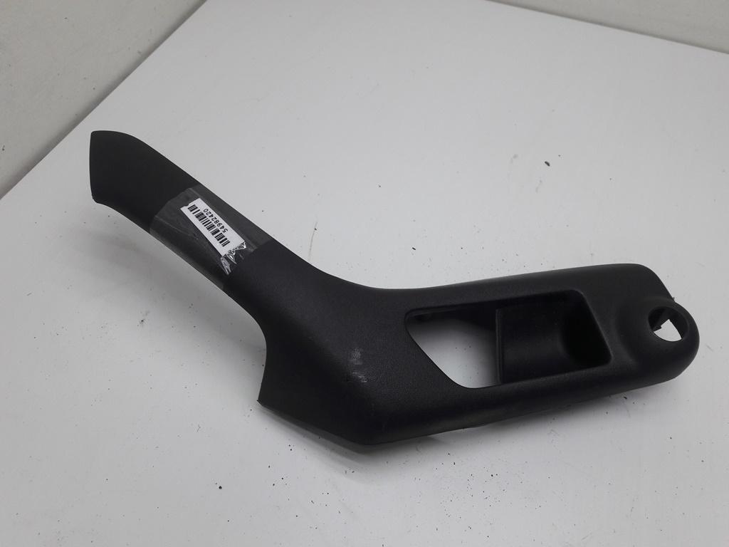 ручка внутренняя передняя правая Volkswagen Golf-3 1997, 1.6 л., бензин, МКПП, красный, хетчбэк 5 дв., 1H0867198H