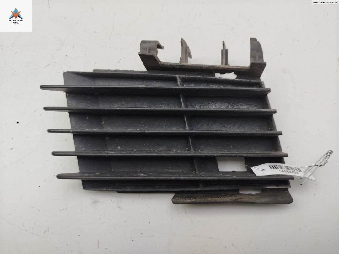 заглушка (решетка) в бампер Opel Vectra C 2003, 2.2 л., бензин, АКПП, серый, седан, 09186128 - фото №1