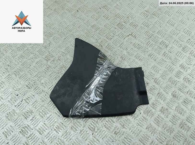 накладка декоративная Volkswagen Passat B5 1998, 1.6 л., бензин, МКПП, синий, универсал, 058133849A - фото №1