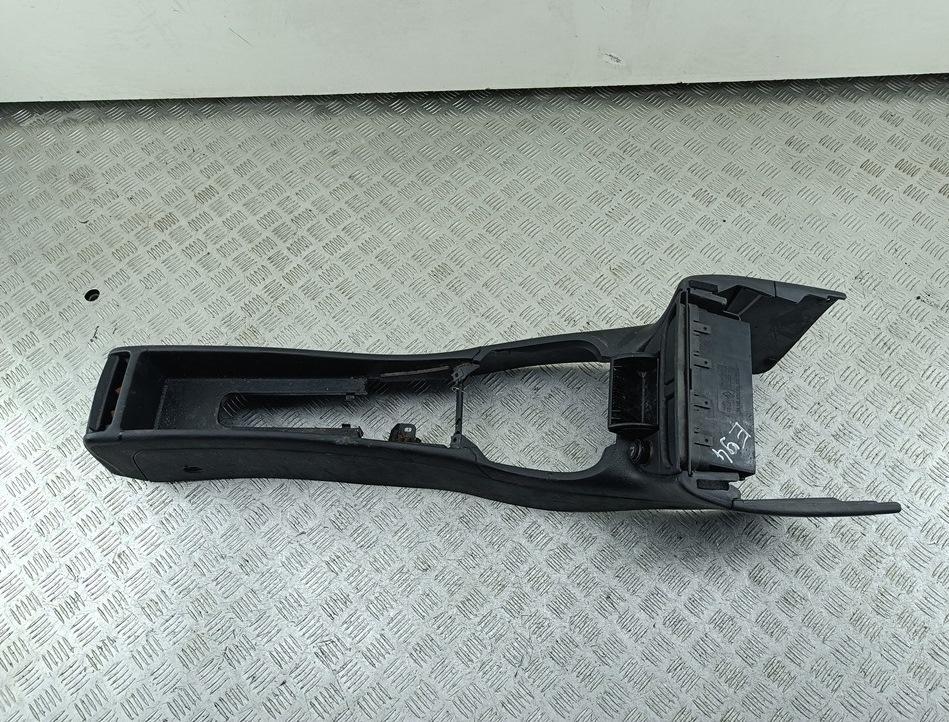 консоль салона (центральная часть) Opel Vectra B 1998, 1.6 л., бензин, МКПП, красный, седан, 90568366, 90568368