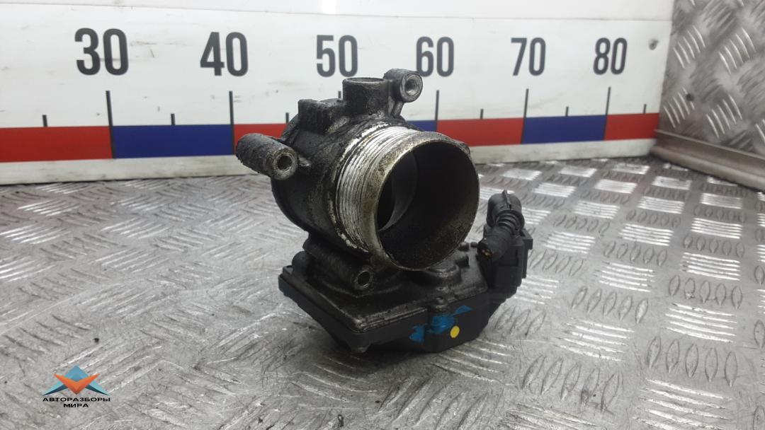 заслонка дроссельная Skoda Yeti 1 поколение 2009, 2.0 л., дизель, МКПП, хетчбэк 5 дв., 03L128063E - фото №1