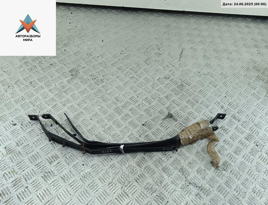 крепление бака топливного Subaru Forester 3 поколение (SH) 2010, 2.0 л., дизель, МКПП, чёрный, внедорожник 5 дв. - фото №1