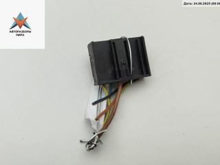 разъем (фишка) проводки BMW 1 серия E81/E82/E87/E88 [рестайлинг] 2007, 1.6 л., бензин, МКПП, серый, хетчбэк 5 дв., 6984754