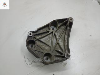 кронштейн компрессора кондиционера Opel Zafira 1 поколение (A) 1999, 1.8 л., бензин, МКПП, красный, минивэн, 90581524