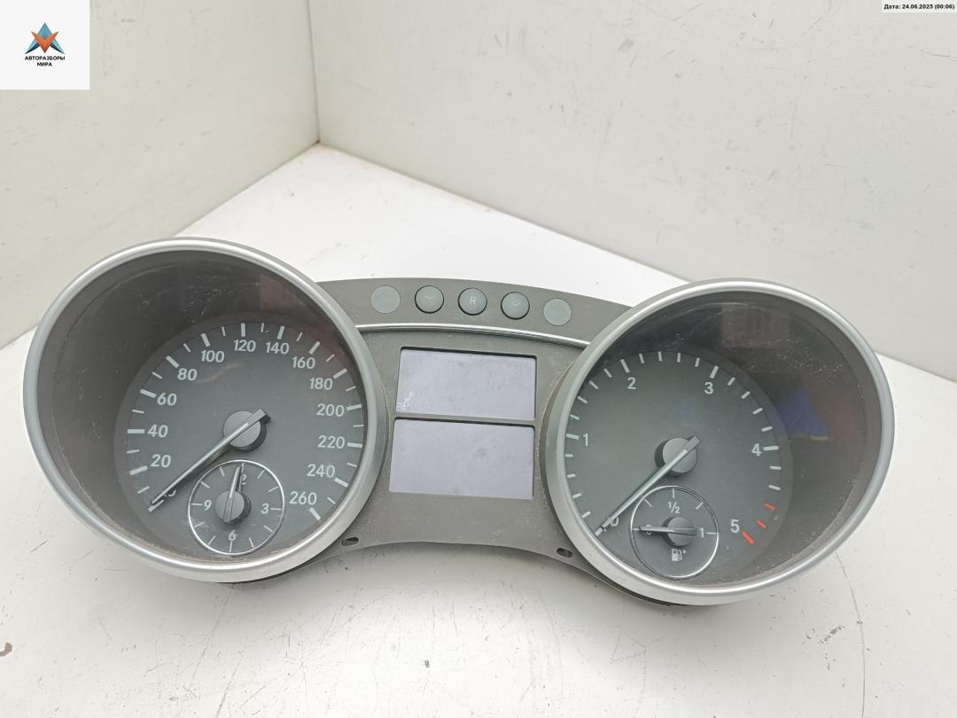 приборная панель Mercedes-Benz M-Class ML W164 2006, 4.0 л., дизель, АКПП, чёрный, внедорожник 5 дв., 1645408947 - фото №1