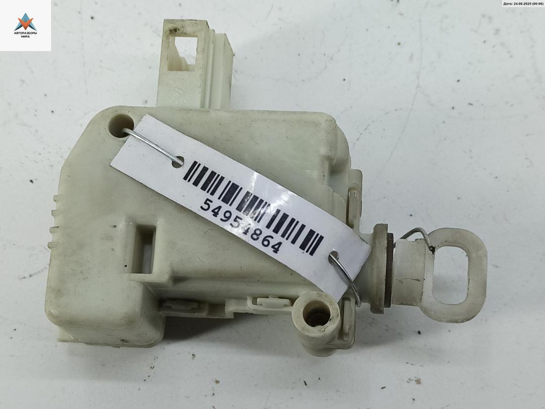 активатор замка багажника Audi A6 4B/C5 1997, 1.8 л., Ti, бензин, МКПП, серый, седан, 3B0862159A - фото №1