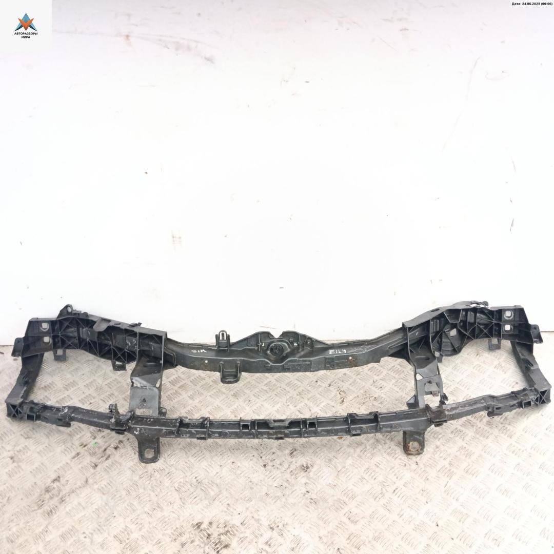 Рамка радиатора Ford Focus 2 поколение 2005, 1.6 л., дизель, МКПП, серый, хетчбэк 5 дв. - фото №1