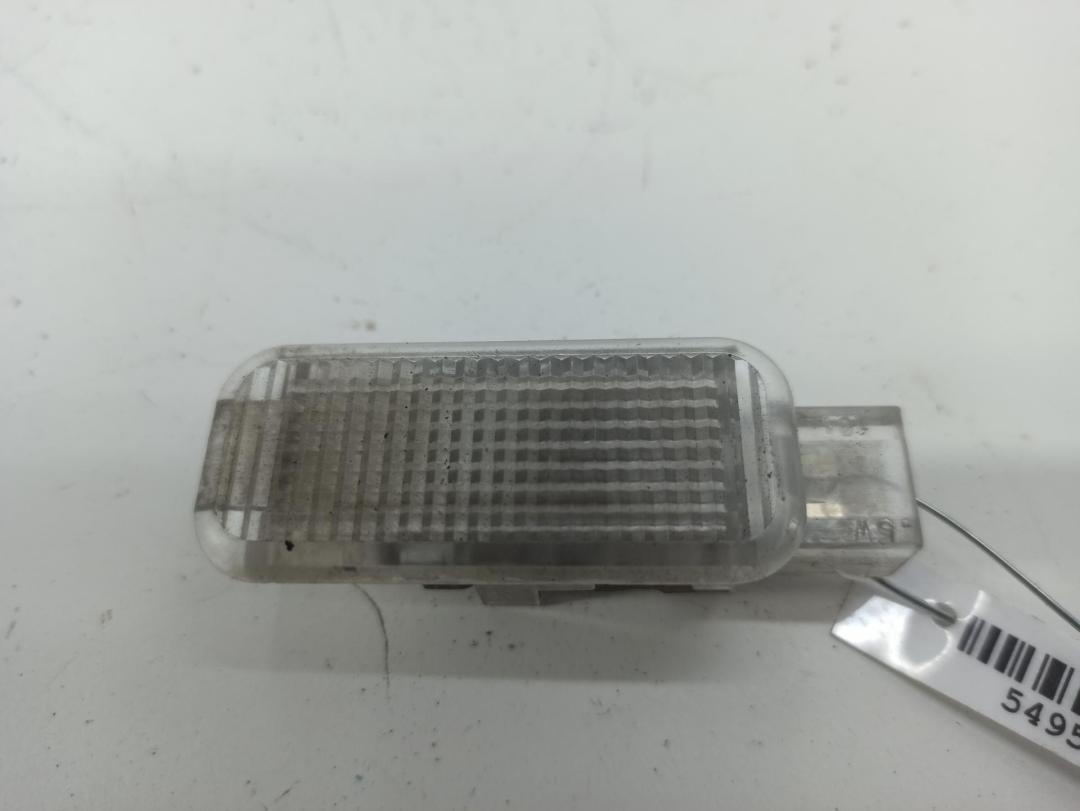 фонарь салона (плафон) Audi A6 C5 Allroad 2001, 2.5 л., дизель, АКПП, серый, универсал, 4B0947415