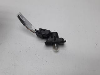 подсветка номера Volkswagen Golf 3 поколение 1994, 1.8 л., бензин, МКПП, зелёный, хетчбэк 3 дв., 1H6943115B