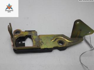 кронштейн (крепление) Volkswagen Passat B5 [рестайлинг] 2003, 1.9 л., дизель, МКПП, синий, универсал, 3B9827297A