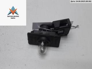 подсветка номера Volkswagen Golf 3 поколение 1994, 1.8 л., бензин, МКПП, зелёный, хетчбэк 3 дв., 1H6943167B