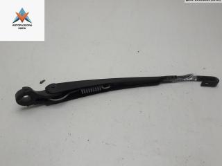 Щеткодержатель (поводок стеклоочистителя) задний Volkswagen Passat B5 [рестайлинг] 2001, 2.0 л., бензин, МКПП, синий, универсал