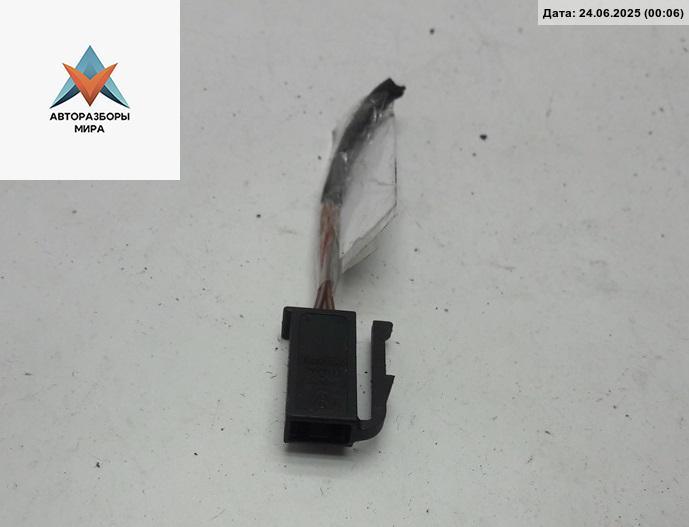 разъем (фишка) проводки Volkswagen Golf 3 поколение 1994, 1.8 л., бензин, МКПП, зелёный, хетчбэк 3 дв., 191906231A - фото №1