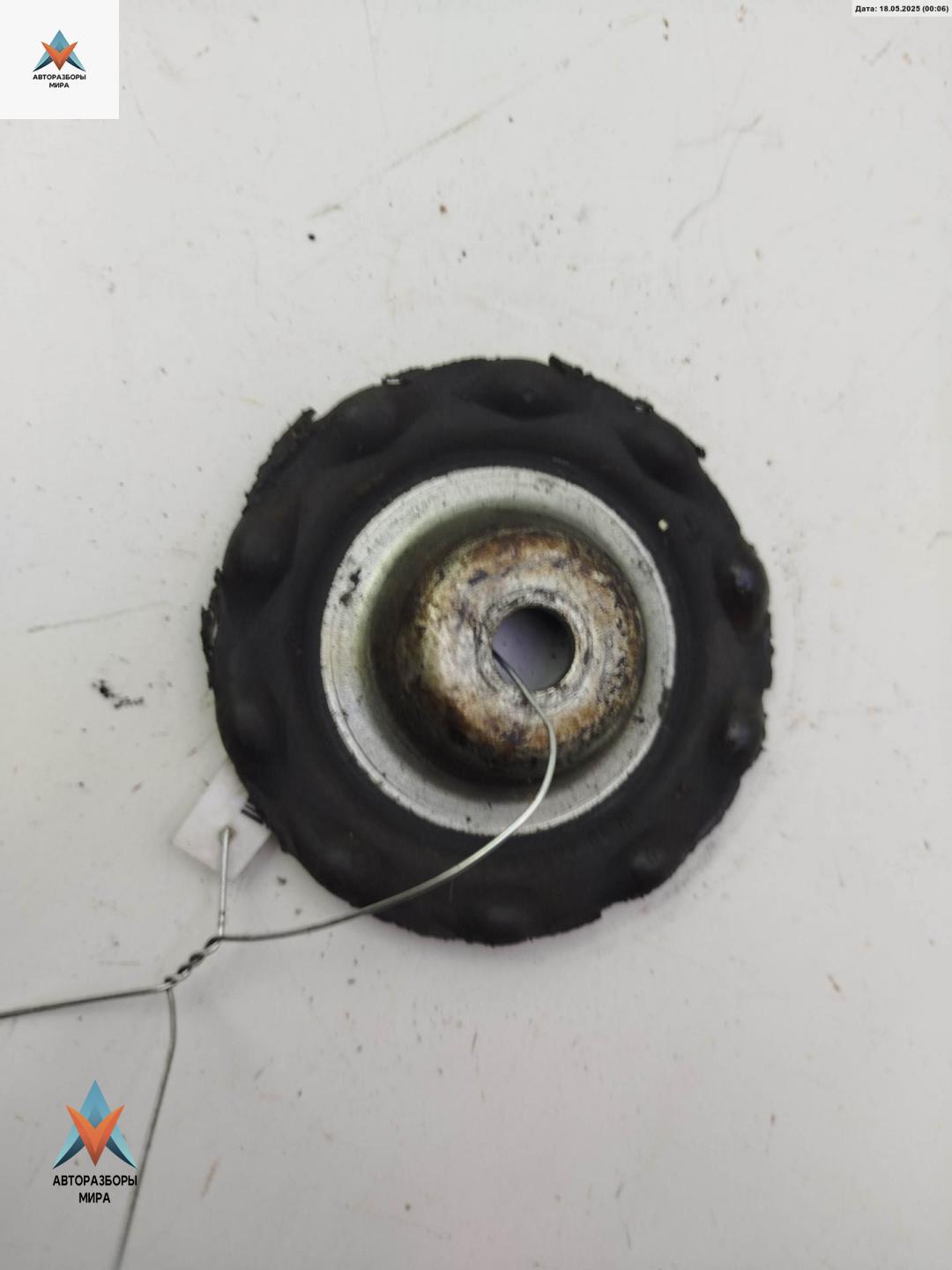 Опора амортизатора переднего (верхняя) Opel Vectra B 1998, 1.6 л., бензин, МКПП, красный, седан, 90468568 - фото №1