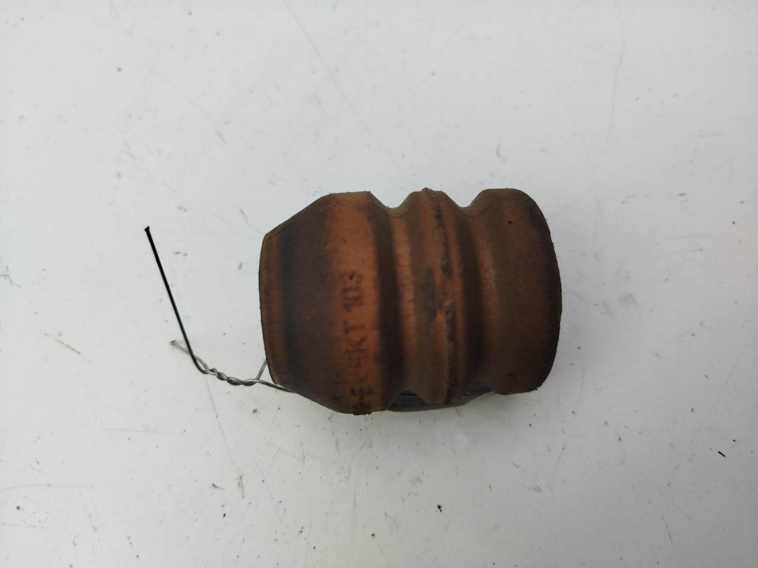 пыльник и отбойник амотртизатора Opel Vectra B 1998, 1.6 л., бензин, МКПП, красный, седан, 90468644