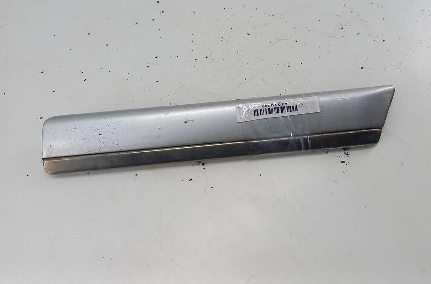 молдинг крыла BMW 5 E39 2001, 2.2 л., бензин, МКПП, серый, универсал, 7004028
