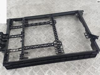 кронштейн радиатора BMW 5 серия E39 [рестайлинг] 2001, 2.2 л., бензин, МКПП, серый, универсал, 1740796