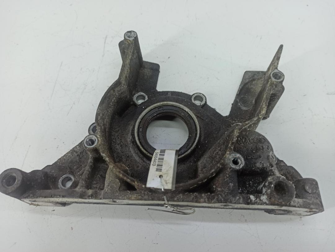 крышка двигателя передняя Audi A6 C5 2001, 1.8 л., Ti, бензин, МКПП, синий, универсал, 038103153F
