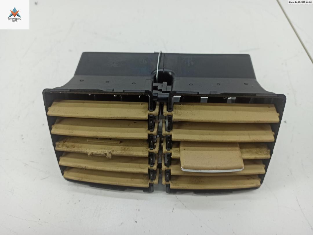 дефлектор обдува салона Mercedes-Benz M-Class ML W164 2006, 4.0 л., дизель, АКПП, чёрный, внедорожник 5 дв., 1648300454 - фото №1