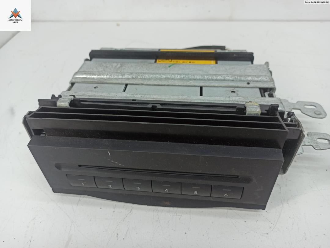 CD-чейнджер Mercedes-Benz M-Class ML W164 2006, 4.0 л., дизель, АКПП, чёрный, внедорожник 5 дв. - фото №1