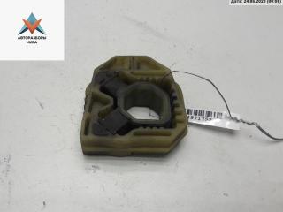 кронштейн радиатора Volkswagen Passat B6 2006, 2.0 л., бензин, АКПП, чёрный, универсал, 1K0121367G