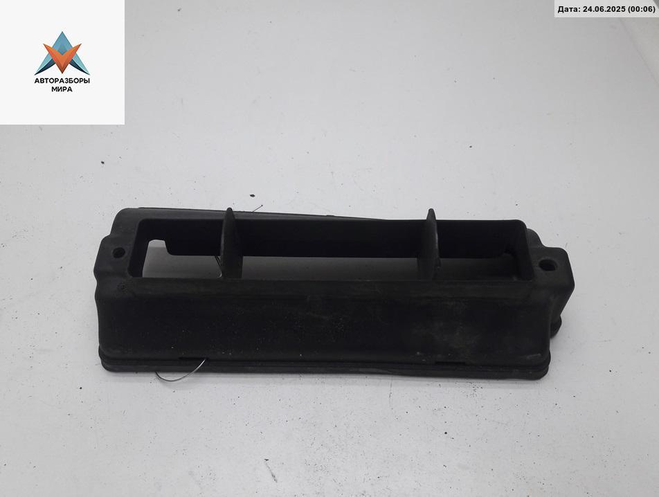 воздуховод Volkswagen Touran 1 поколение 2003, 2.0 л., дизель, МКПП, чёрный, минивэн, 1T0805971A - фото №1