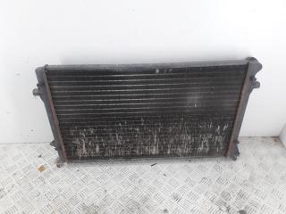 радиатор охлаждения Volkswagen Caddy 3 поколение 2005, 2.0 л., дизель, МКПП, белый, фургон