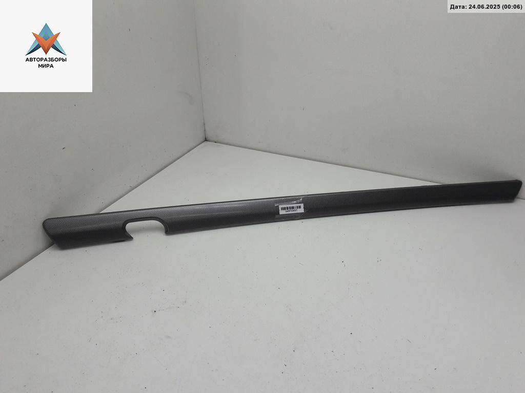 накладка декоративная Skoda Octavia mk2 (A5 1Z) 2008, 1.9 л., дизель, МКПП, чёрный, хетчбэк 5 дв., 1Z0867460B - фото №1