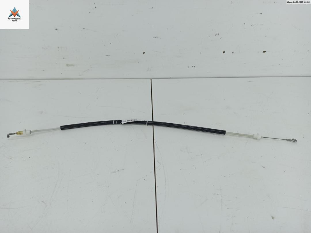 Трос двери задней Audi A6 4B/C5 1998, 2.4 л., бензин, МКПП, зелёный, универсал, 4B0 - фото №1