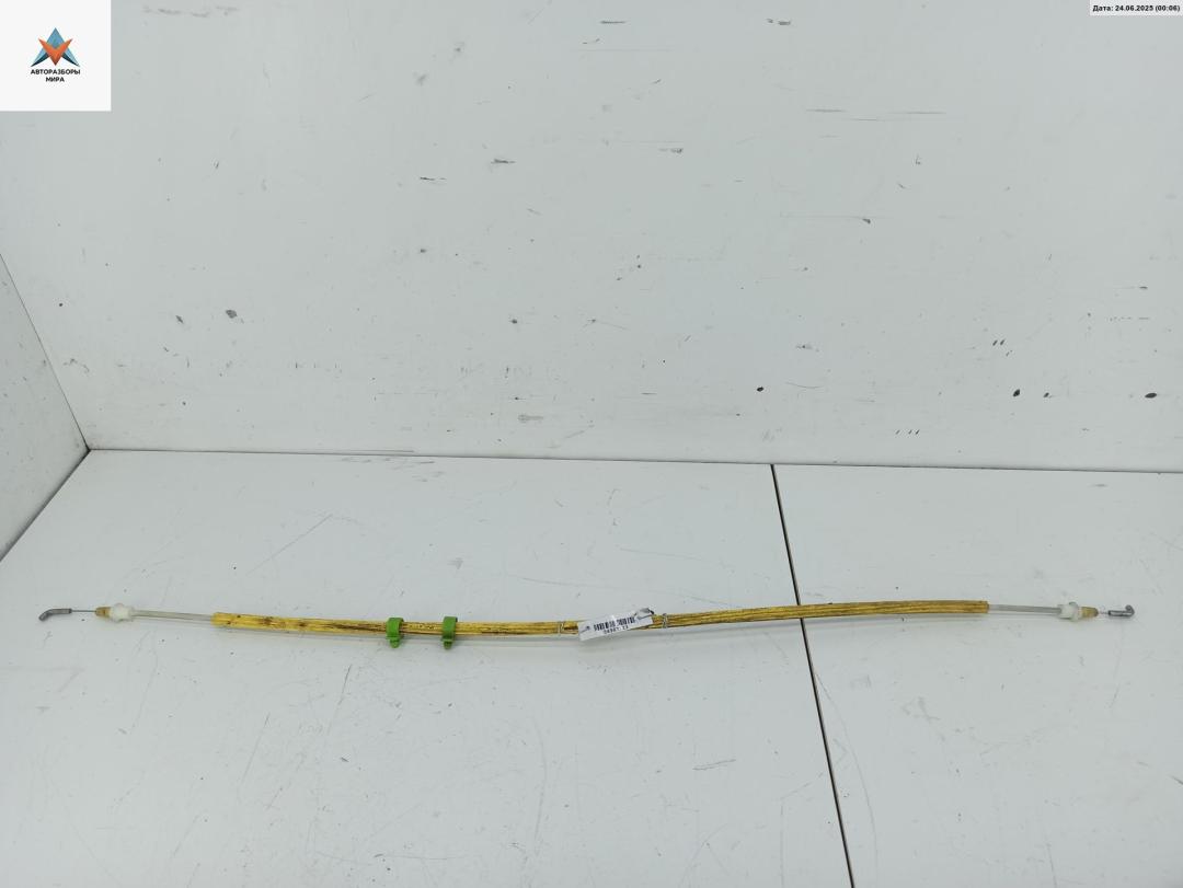 Трос двери задней Audi A6 4B/C5 1998, 2.4 л., бензин, МКПП, зелёный, универсал, 4B0 - фото №1