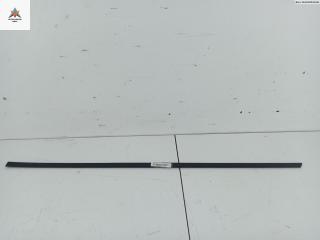 молдинг двери задней левой Audi 80 8A/B3 1990, 1.6 л., бензин, МКПП, красный, седан