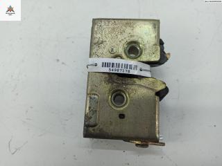 замок двери задней левой Audi 80 8A/B3 1990, 1.6 л., бензин, МКПП, красный, седан, 893839015C