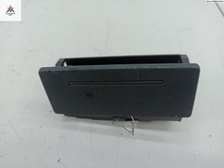 пепельница Audi A6 4B/C5 1998, 2.4 л., бензин, МКПП, синий, универсал, 4B0857406