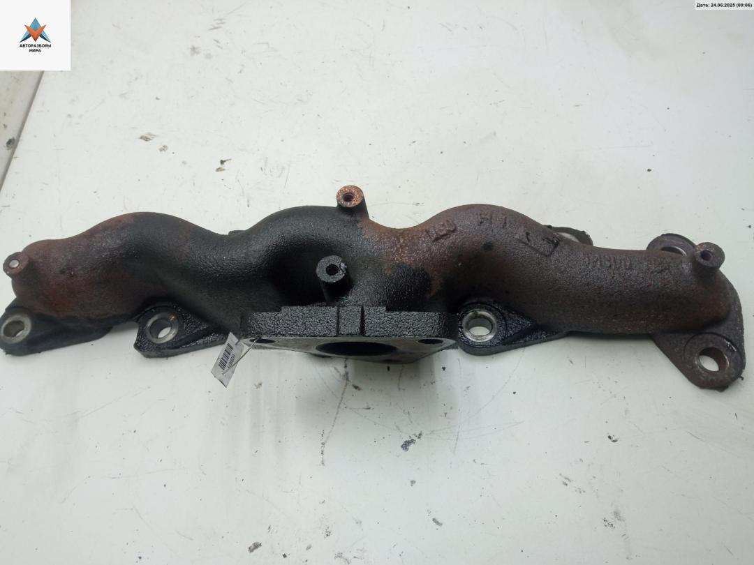 коллектор выпускной Nissan Almera Tino V10 2000, 2.2 л., дизель, минивэн - фото №1