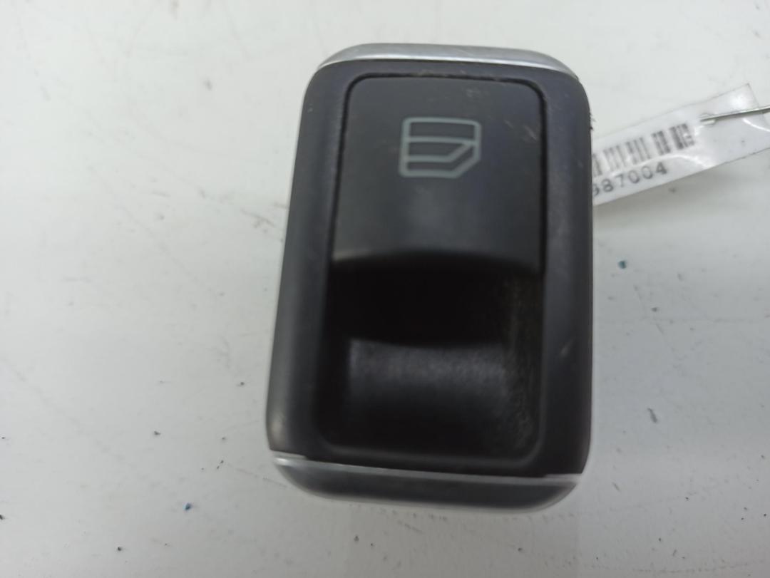 кнопка стеклоподъемника переднего правого Mercedes-Benz E W212 2010, 3.0 л., дизель, АКПП, бежевый, универсал, 2049055502