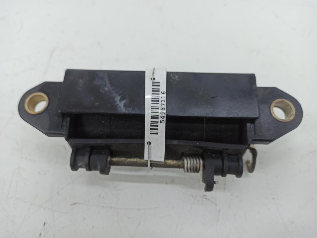 ручка наружная задняя правая Audi 80 B3 1990, 1.8 л., бензин, МКПП, красный, седан, 443839206
