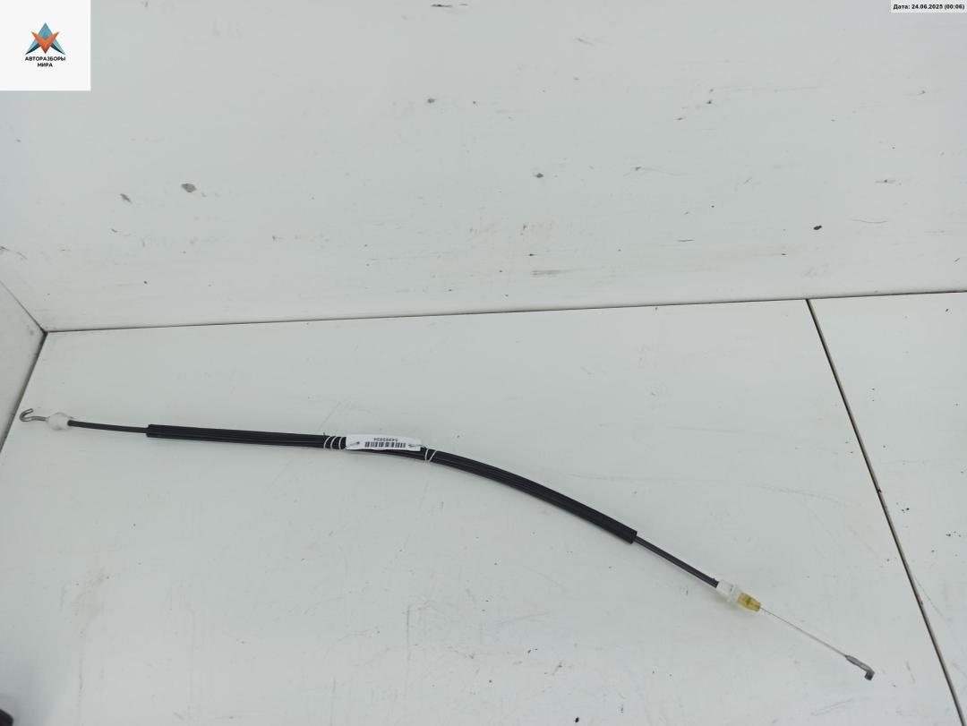 Трос двери задней Audi A6 4B/C5 1998, 2.4 л., бензин, МКПП, зелёный, универсал - фото №1